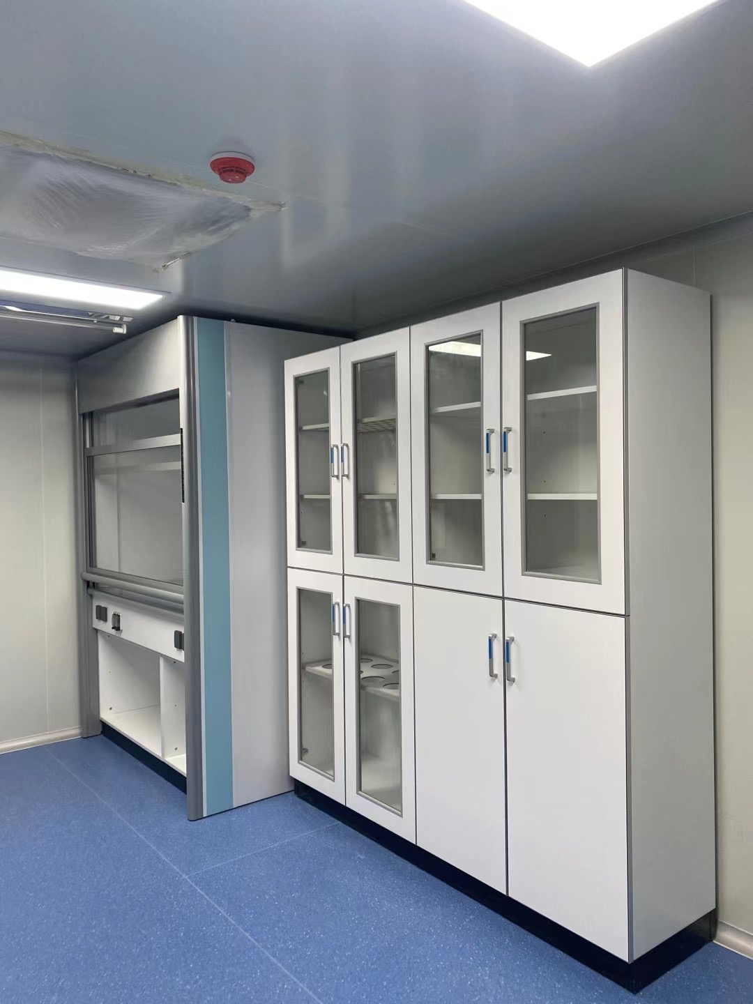 祝贺广州君鸿净化承接广东省某妇幼保健院PCR实验室装修工程服务。(图2) 祝贺广州君鸿净化承接广东省某妇幼保健院PCR实验室装修工程服务。(图2)